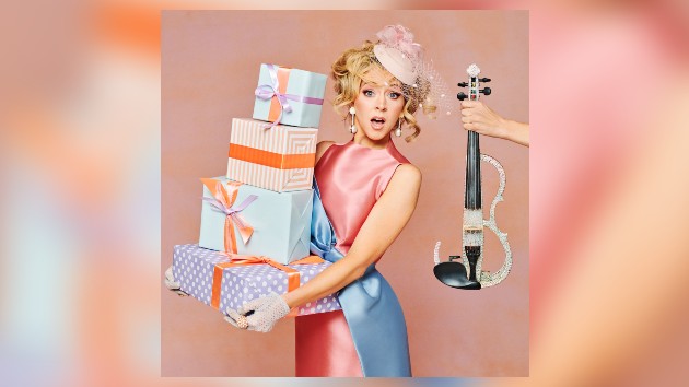 Lindsey Stirling talks new “2.0” holiday tour, and fans in the audience cosplaying as her