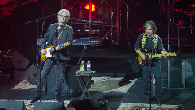 Daryl Hall files lawsuit against musical partner John Oates Daryl Hall files lawsuit against musical partner John Oates