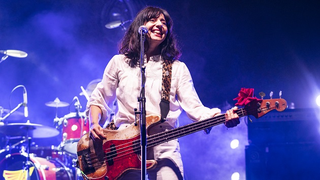 Pixies bassist Paz Lenchantin leaves band Pixies bassist Paz Lenchantin leaves band