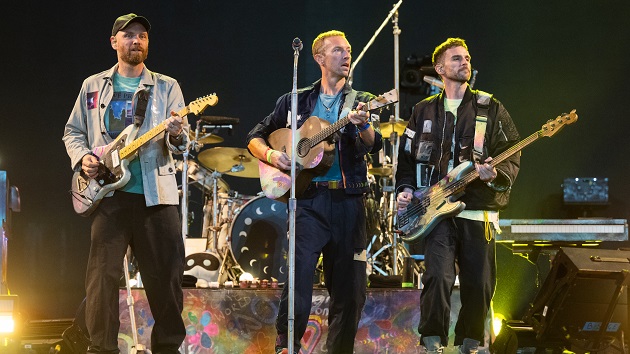 Coldplay premieres unreleased track during Rome concert Coldplay premieres unreleased track during Rome concert