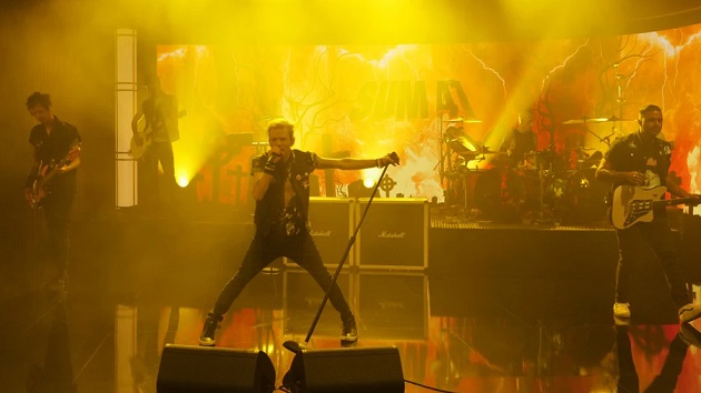 Deryck Whibley ponders post-Sum 41 life: “I don’t really sit still very well”