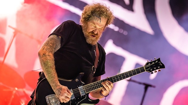 QotSA, Soundgarden, Alice’s William DuVall & more pay tribute to late Mastodon guitarist Brent Hinds QotSA, Soundgarden, Alice’s William DuVall & more pay tribute to late Mastodon guitarist Brent Hinds
