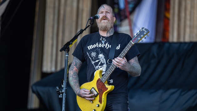 Crash report lists Brent Hinds at fault for fatal motorcycle accident Crash report lists Brent Hinds at fault for fatal motorcycle accident