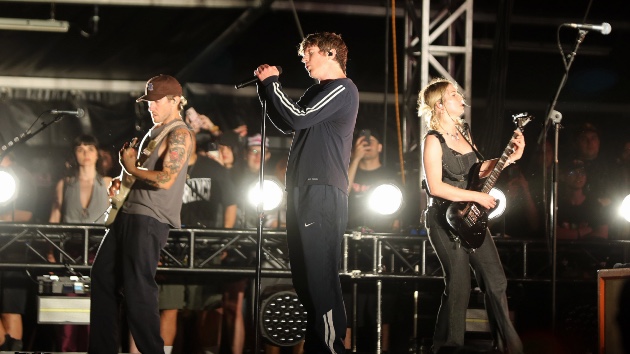 Turnstile brings stage diving to NPR’s Tiny Desk concert series Turnstile brings stage diving to NPR’s Tiny Desk concert series