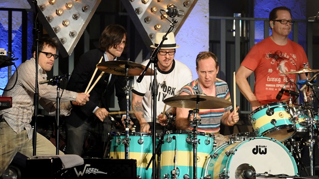 The return of Free-zer: Josh Freese playing drums in Weezer for South American tour