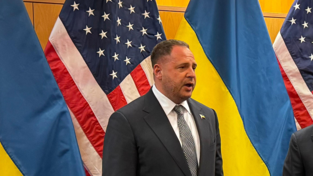 Zelenskyy chief of staff resigns after anti-corruption raids