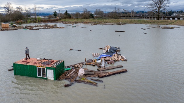 1 dead in Washington state flooding as levee breach prompts evacuations 1 dead in Washington state flooding as levee breach prompts evacuations