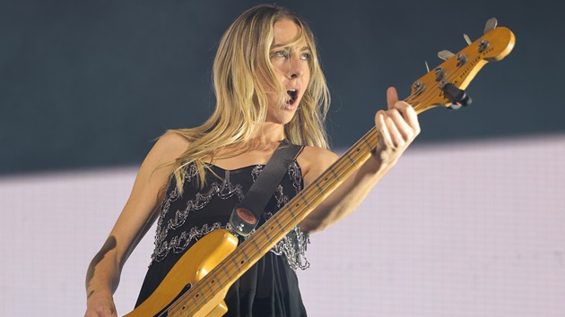 HAIM’s Este Haim is married HAIM’s Este Haim is married