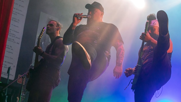 Atreyu announces spring headlining shows