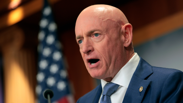 Judge says Pentagon ‘trampled on’ Sen. Kelly’s First Amendment rights