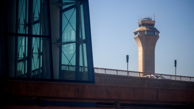 Ground stop briefly in place, control tower evacuated at Newark Airport after reports of smoke