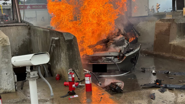 New Hampshire governor and her security detail help after fiery crash at toll plaza: Police