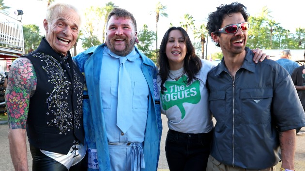 Coachella 2026: Teddy Swims has three guests, HUNTR/X joins KATSEYE, ‘Sabrinawood’ Carpenter headlines Coachella 2026: Teddy Swims has three guests, HUNTR/X joins KATSEYE, ‘Sabrinawood’ Carpenter headlines