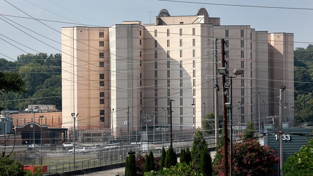 Ex-Fulton County Jail detainee alleges hands, legs amputated after medical neglect