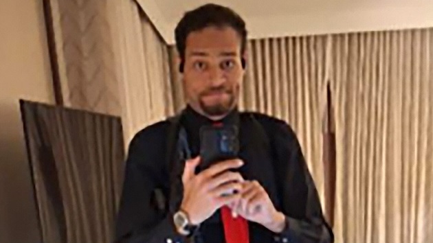 Alleged White House correspondents' dinner suspect took photo before attack: Feds