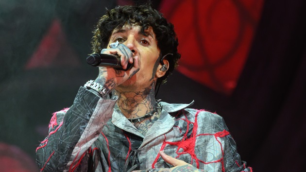 Bring Me the Horizon’s Oli Sykes hit with phone while onstage during show in St. Louis