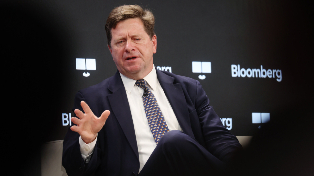 Trump picks Jay Clayton for director of national intelligence