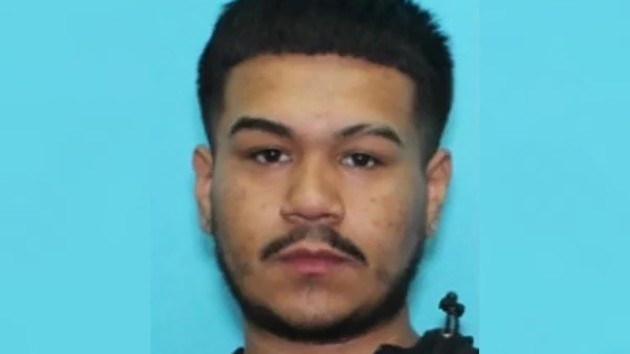 FBI offers $25,000 reward for arrest in Kansas City interstate shootings