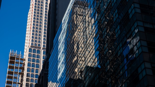 Midtown Manhattan blocks evacuated after beams found buckling at construction site: Police