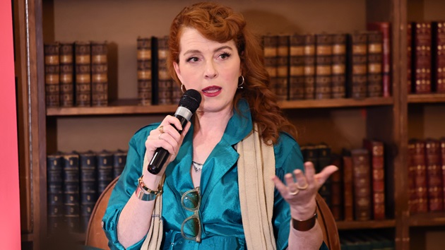 Melissa Auf der Maur announces ‘Bass Womb Room’ compilation of ’90s recordings Melissa Auf der Maur announces ‘Bass Womb Room’ compilation of ’90s recordings
