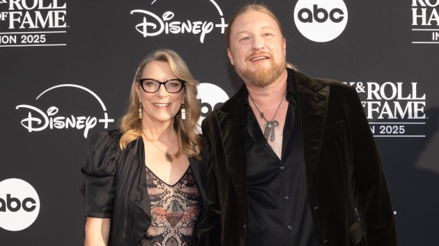 Tedeschi Trucks Band cancels festival appearances due to Susan Tedeschi’s appendix surgery Tedeschi Trucks Band cancels festival appearances due to Susan Tedeschi’s appendix surgery