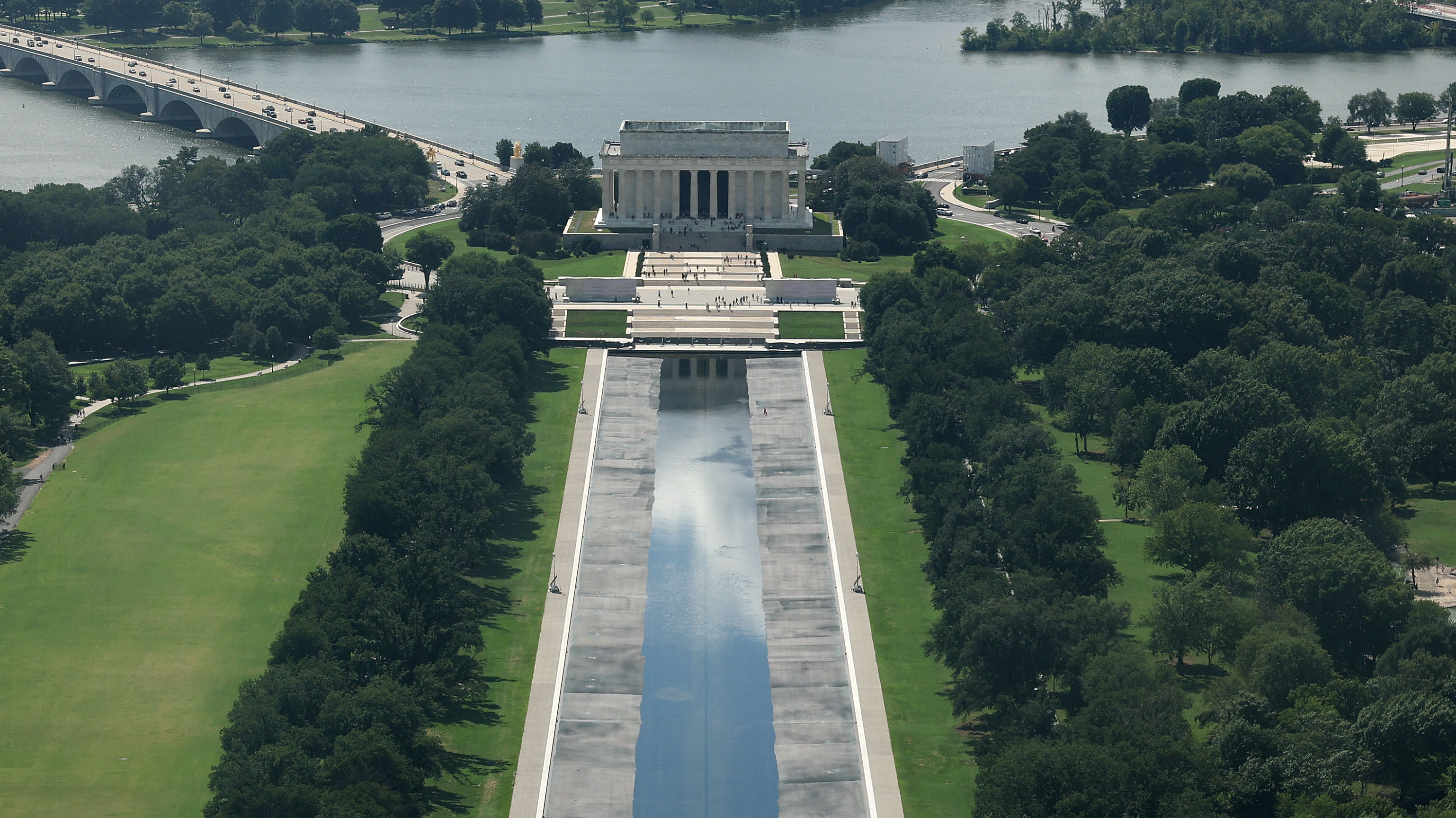 NPS to flush Reflecting Pool pipes as it blames issues on previous administrations
