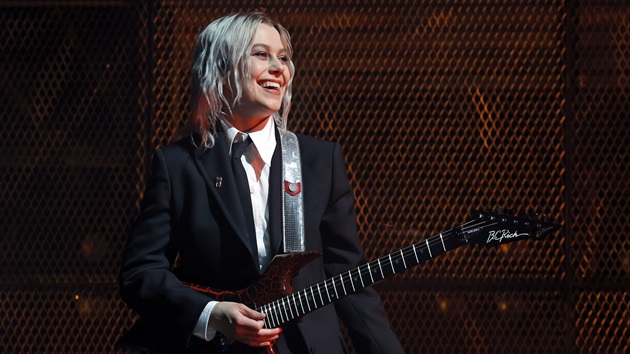Phoebe Bridgers postpones UK gigs due to appendicitis