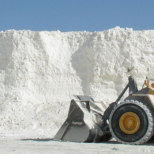 Diatomaceous Earth, Clay, Perlite & Cellulose minerals used as filter