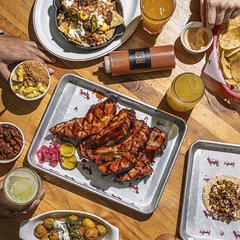 <p>Tardes de BBQ en La Fama. Visítenos todos los días&nbsp;en la 65 y la 85.</p>