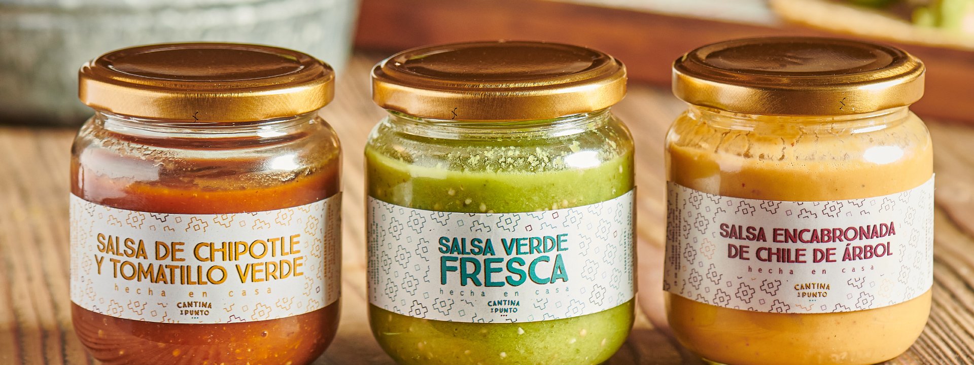 Conozca nuestros productos para terminar en casa: salsas, tacos, totopos y otros acompañamientos.