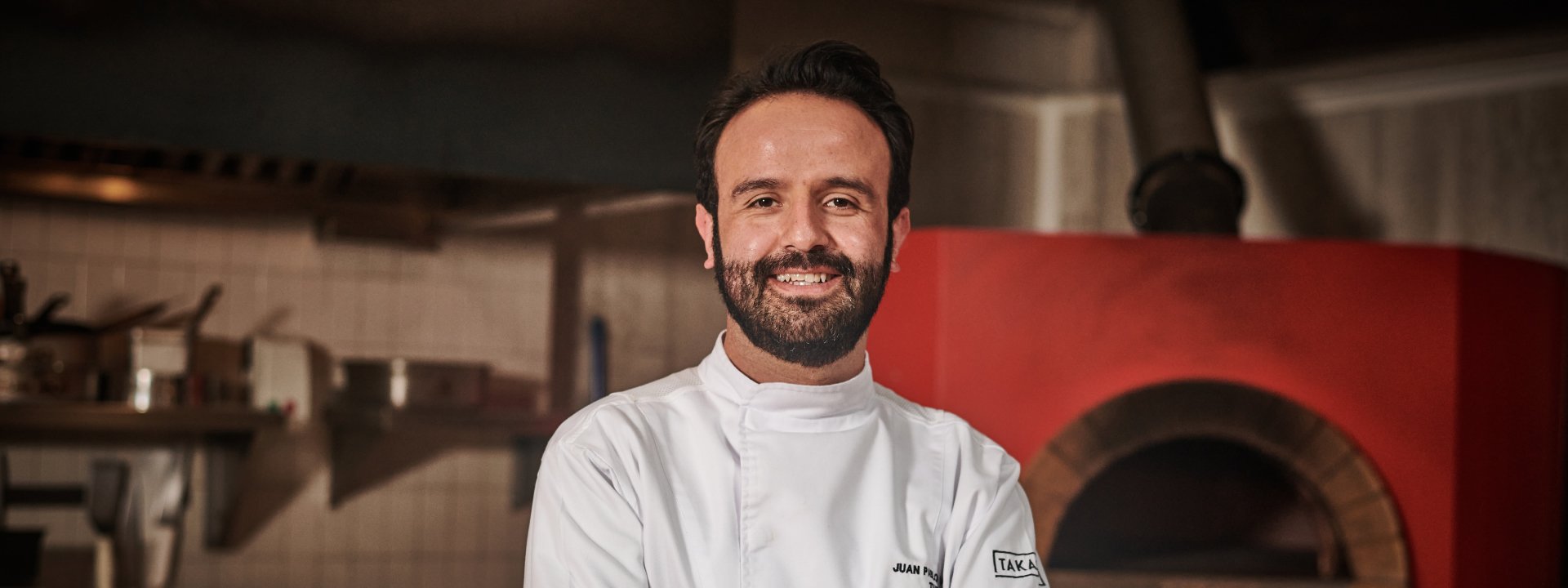 Conozca a Juan Pablo Parra, nuestro chef ejecutivo y artista de preparaciones hechas con pasta fresca.