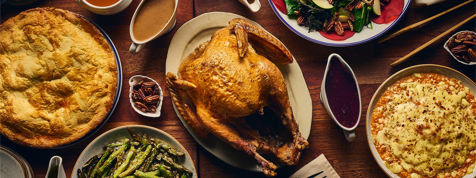 It’s turkey time.&nbsp;
Este 27 de noviembre celebremos con nuestra cena de Thanksgiving. Disponible para recibir en casa o compartir en el restaurante.