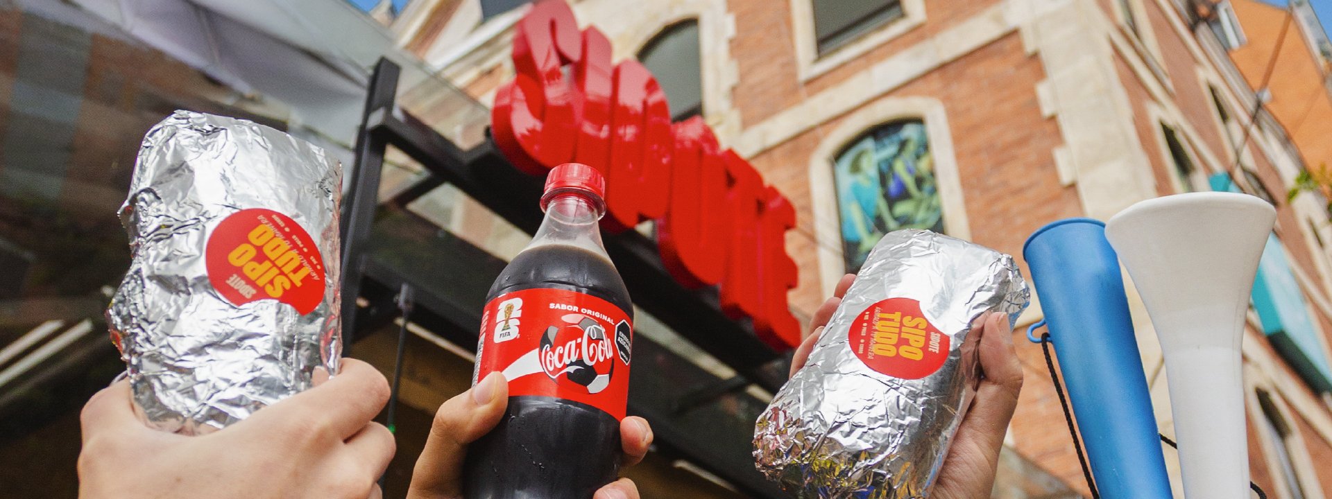 Llena el álbum con Sipote
Pide nuestros combos mundialeros llévate un sobre con monas del mundial.