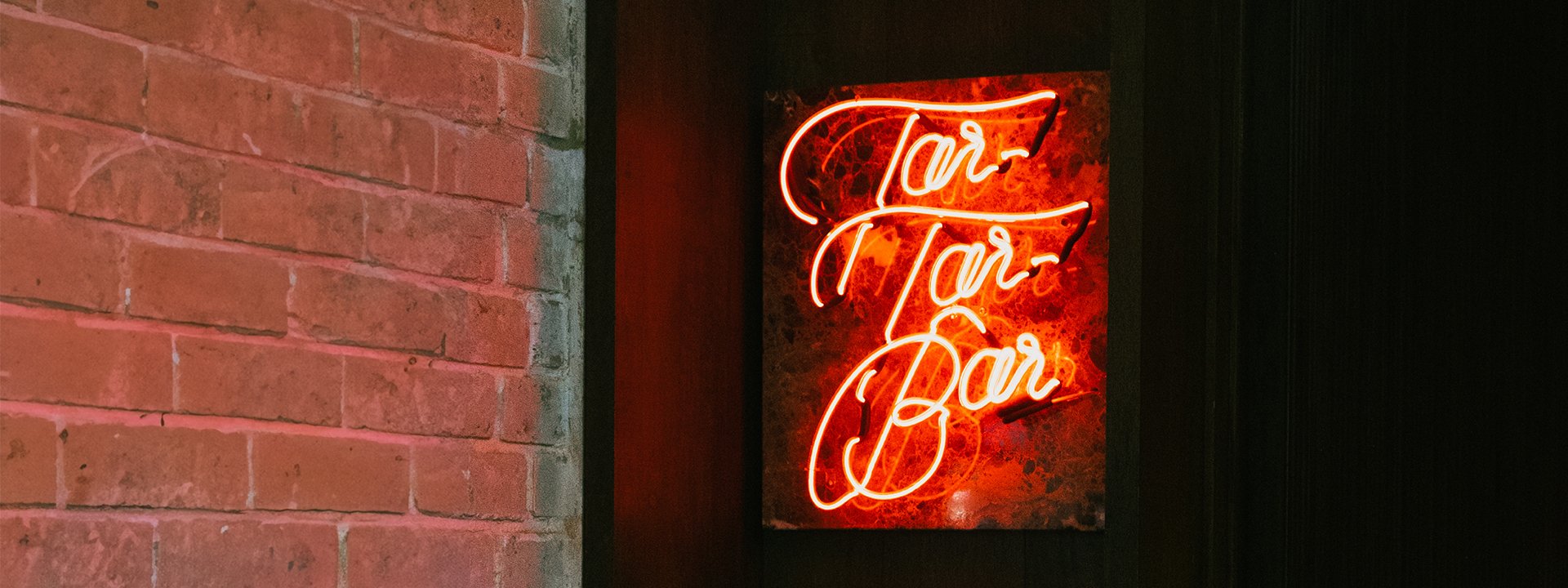 Tar Tar Bar: Un bar como los de antes.
Miércoles a sábado: 1:00 p.m. a 12:00 a.m.