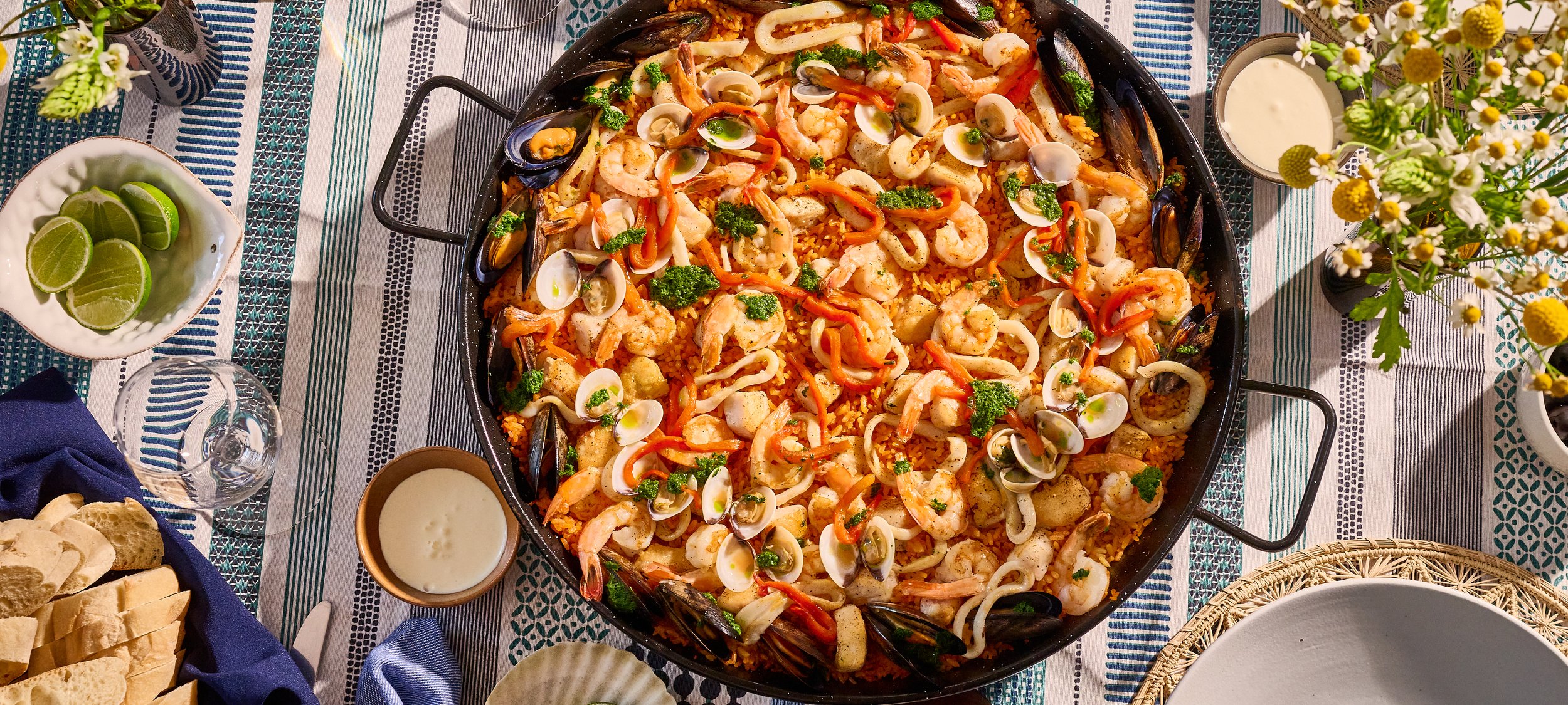 Paella de mar Central Cevichería