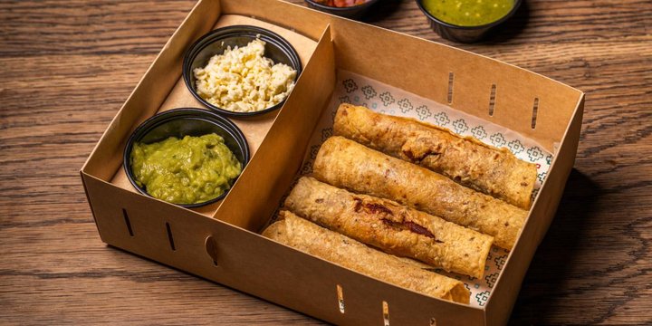 Flautas de pollo
