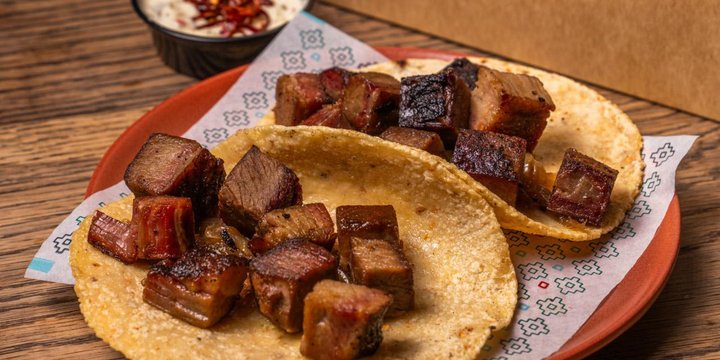 Taco árabe de sobrebarriga de res