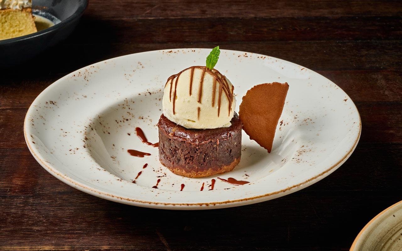 Torta de Chocolate Húmeda 1