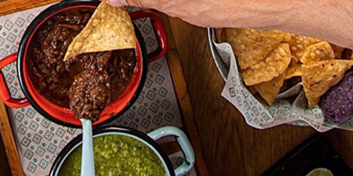 Kit De Salsas y Totopos