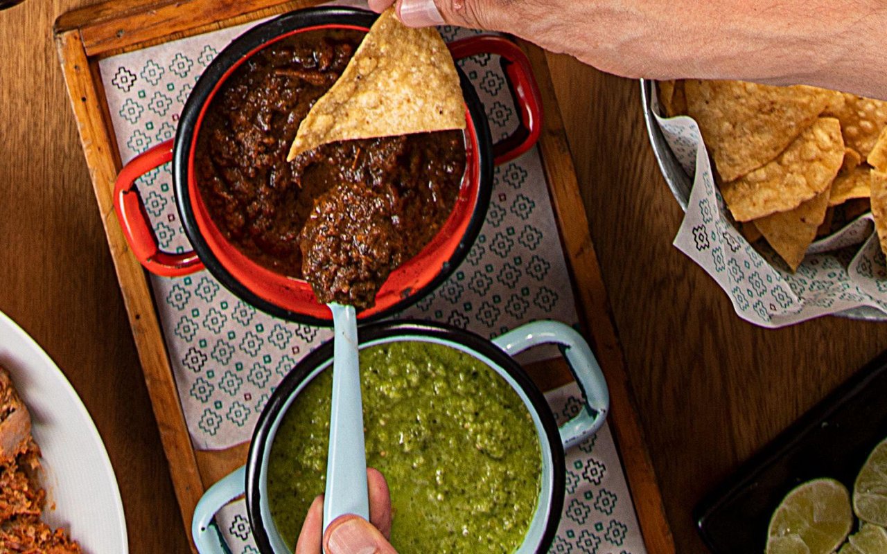 Kit de salsas y totopos 1