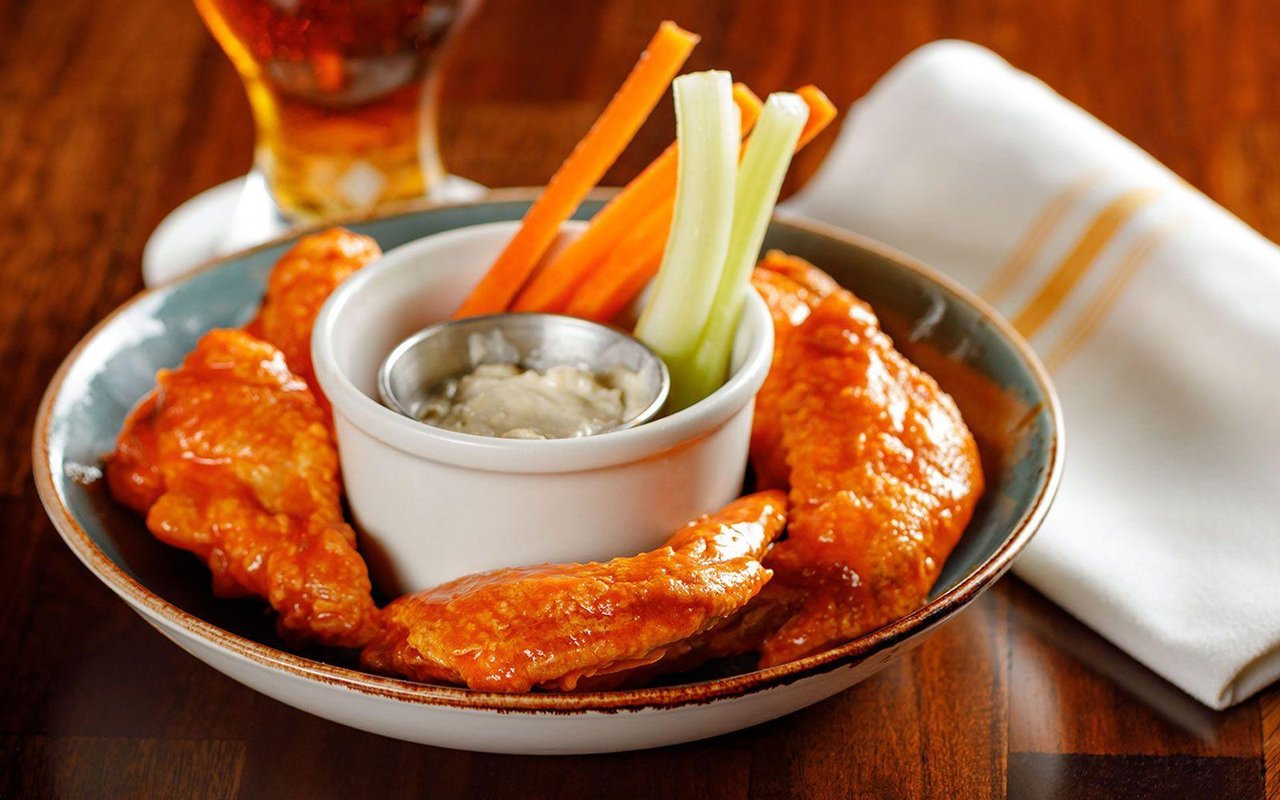 Alitas Orden Completa 1