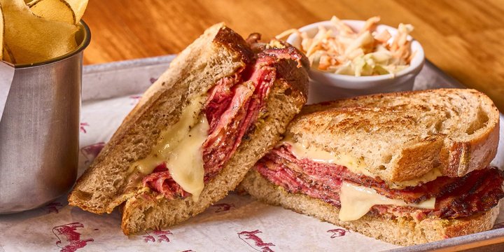 Sánduche Pastrami