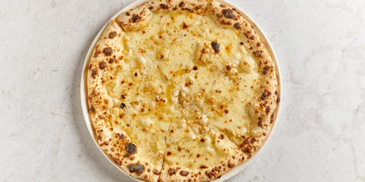 Pizza Cacio y Pepe