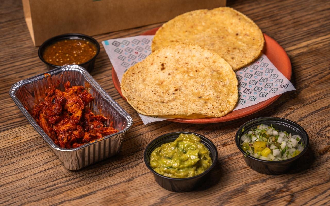 Taco de Cerdo al Pastor 1