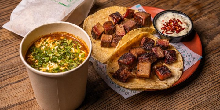 Sopa de tortilla + 2 tacos