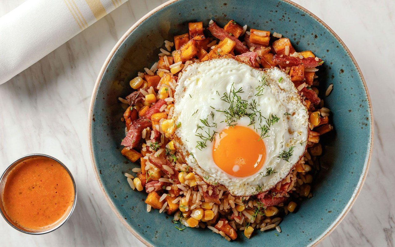 Calentado Ugly American 1