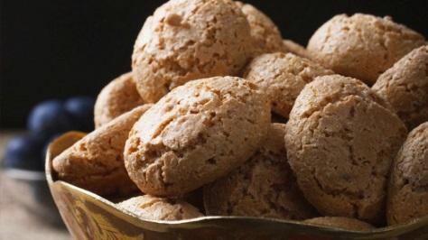 Amaretti biscuits Amaretti biscuits