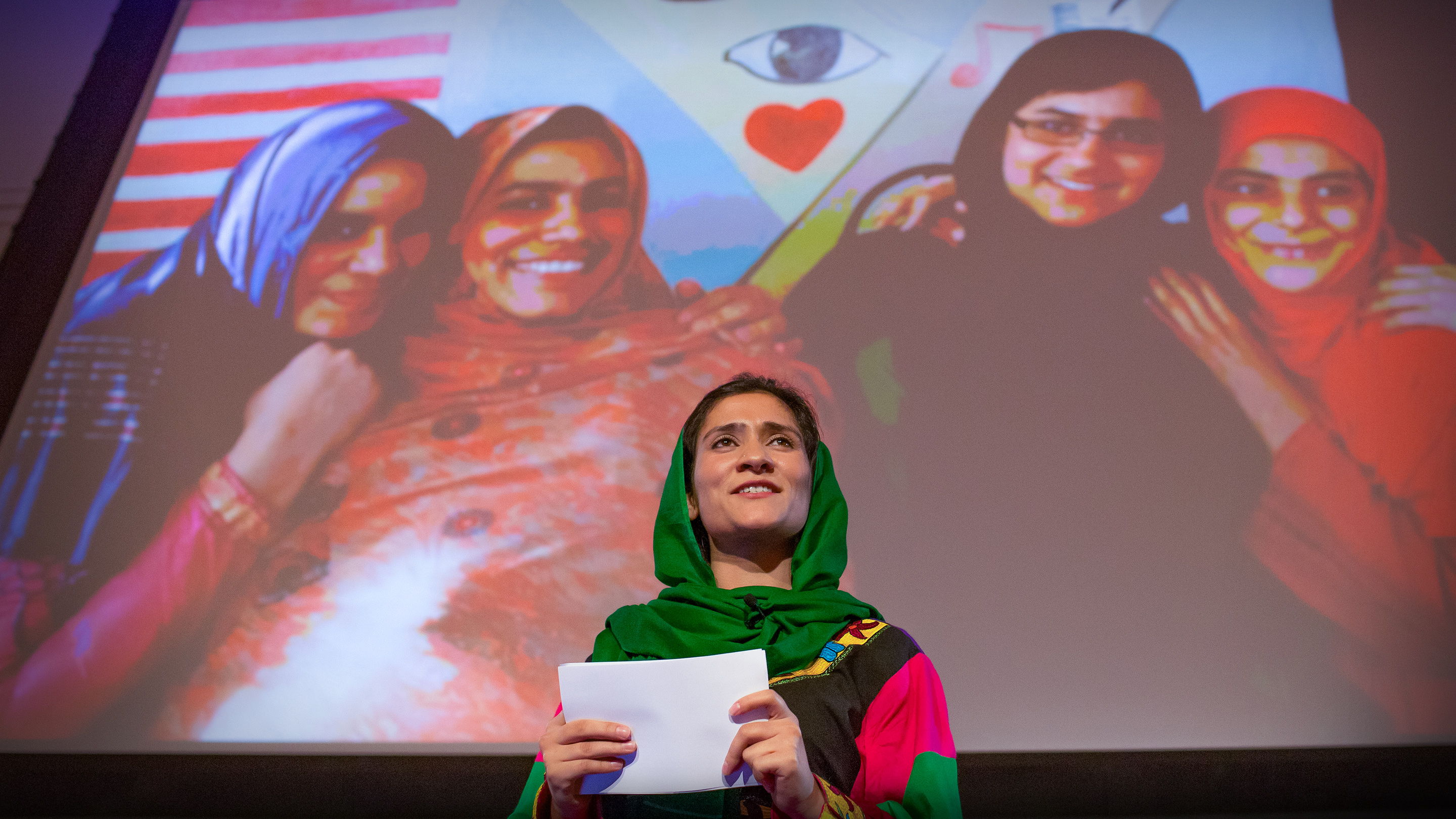afghan-girl-in-saxe