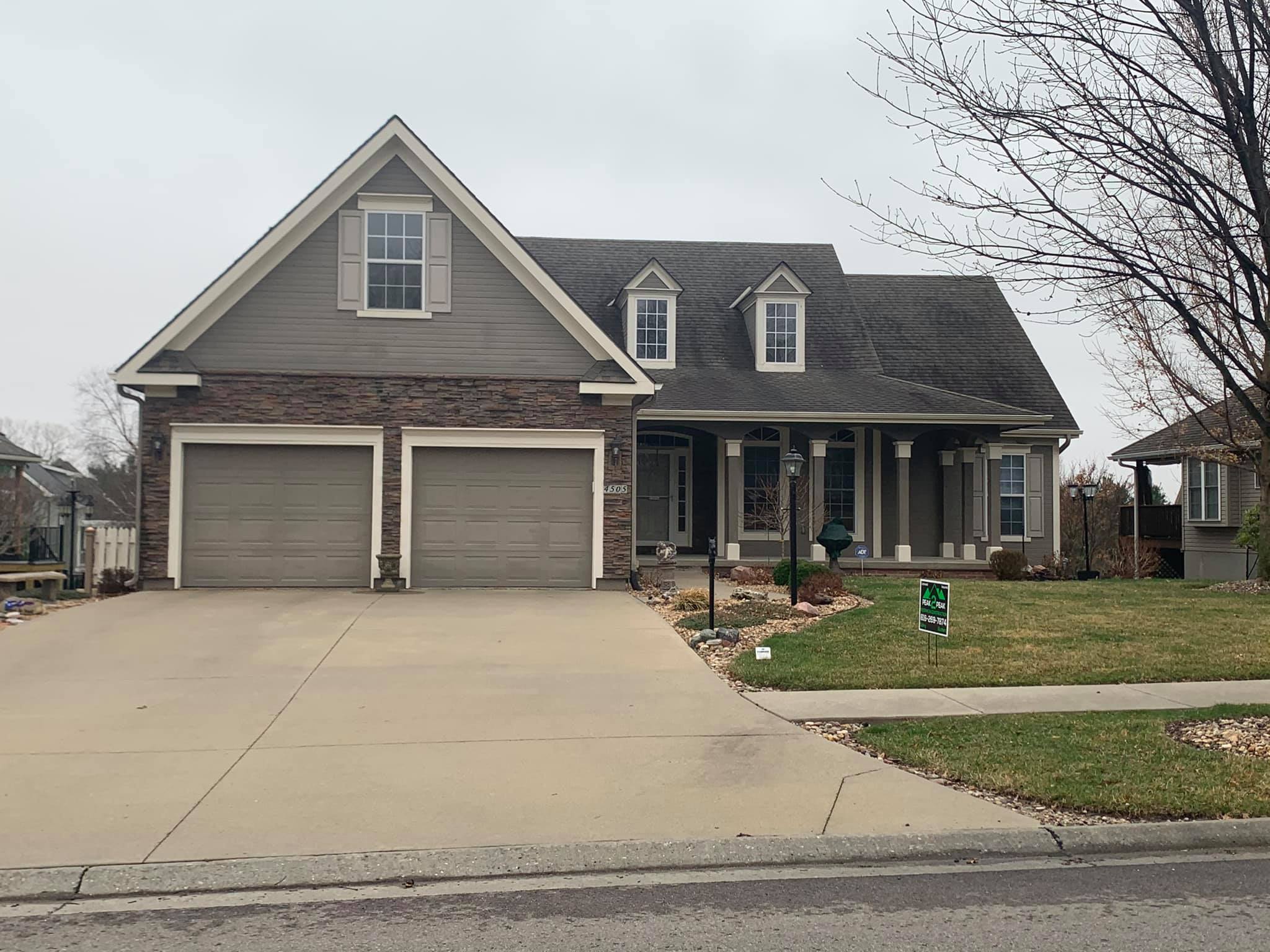 Roofing Contractor in Saint Joseph Missouri – Peak 2 Peak