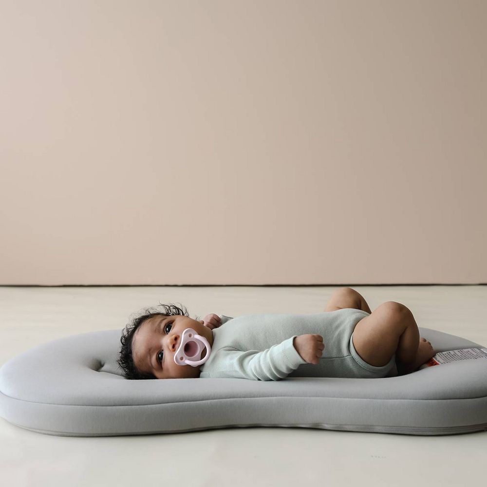 Snuggle Me Infant Lounger Curve - Stone